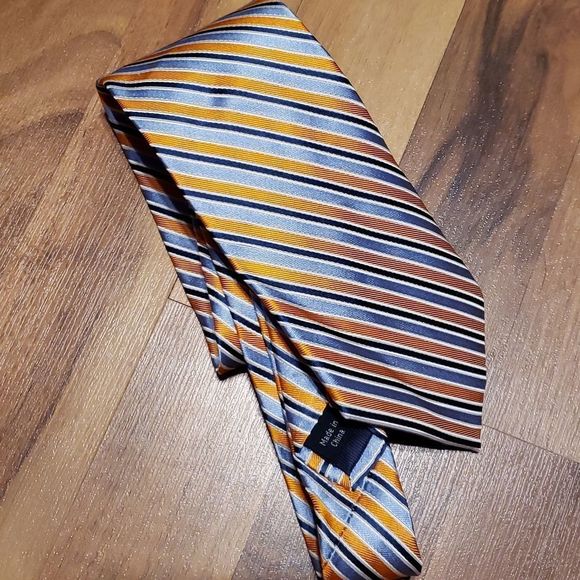 Izod Other - Izod Tie Gold and Blue Silk NWOT